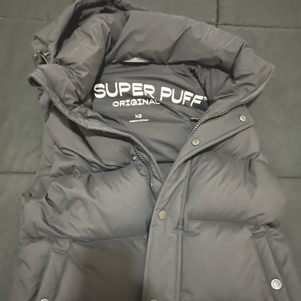 Aritzia Superpuff original vest
